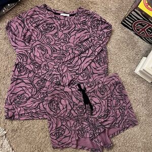 Seeing Stars - Women’s Purple Rose Patterned Lounge Set. Flannel. Soft. (M)